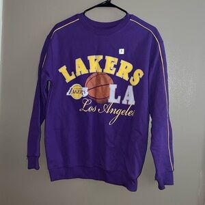 NWOT LA Lakers sweatshirt